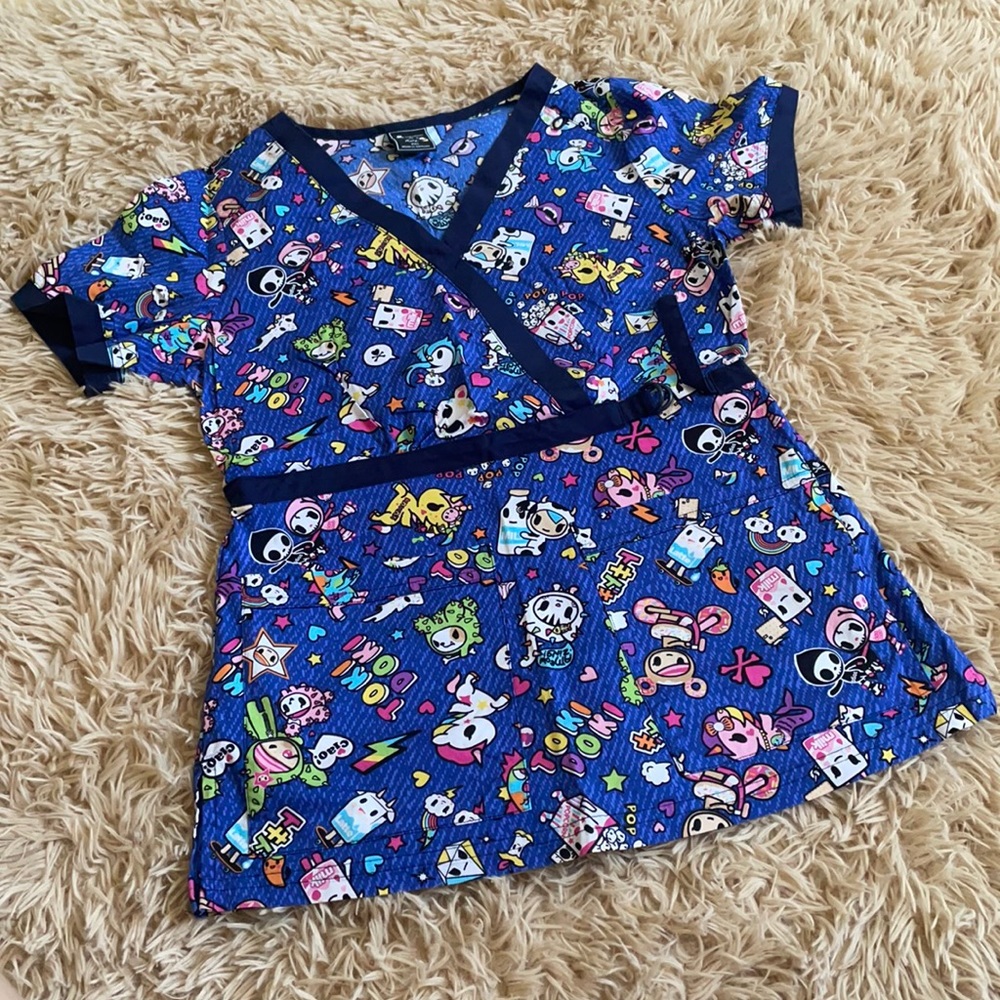 Tokidoki scrub top ❤️